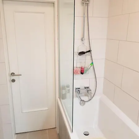 2 Bedroom Apartamento *